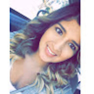 Meet your Posher, Yanet